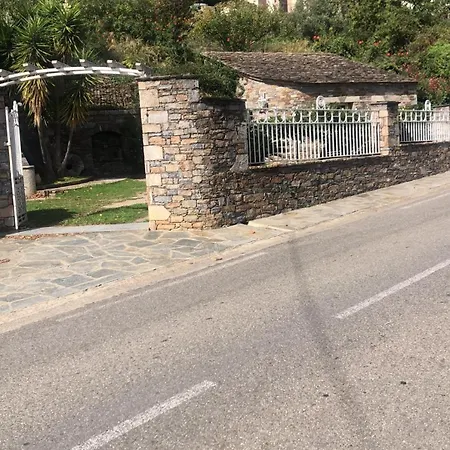 La Corse Tranquille 300m De La Et Piscine Apartmán *